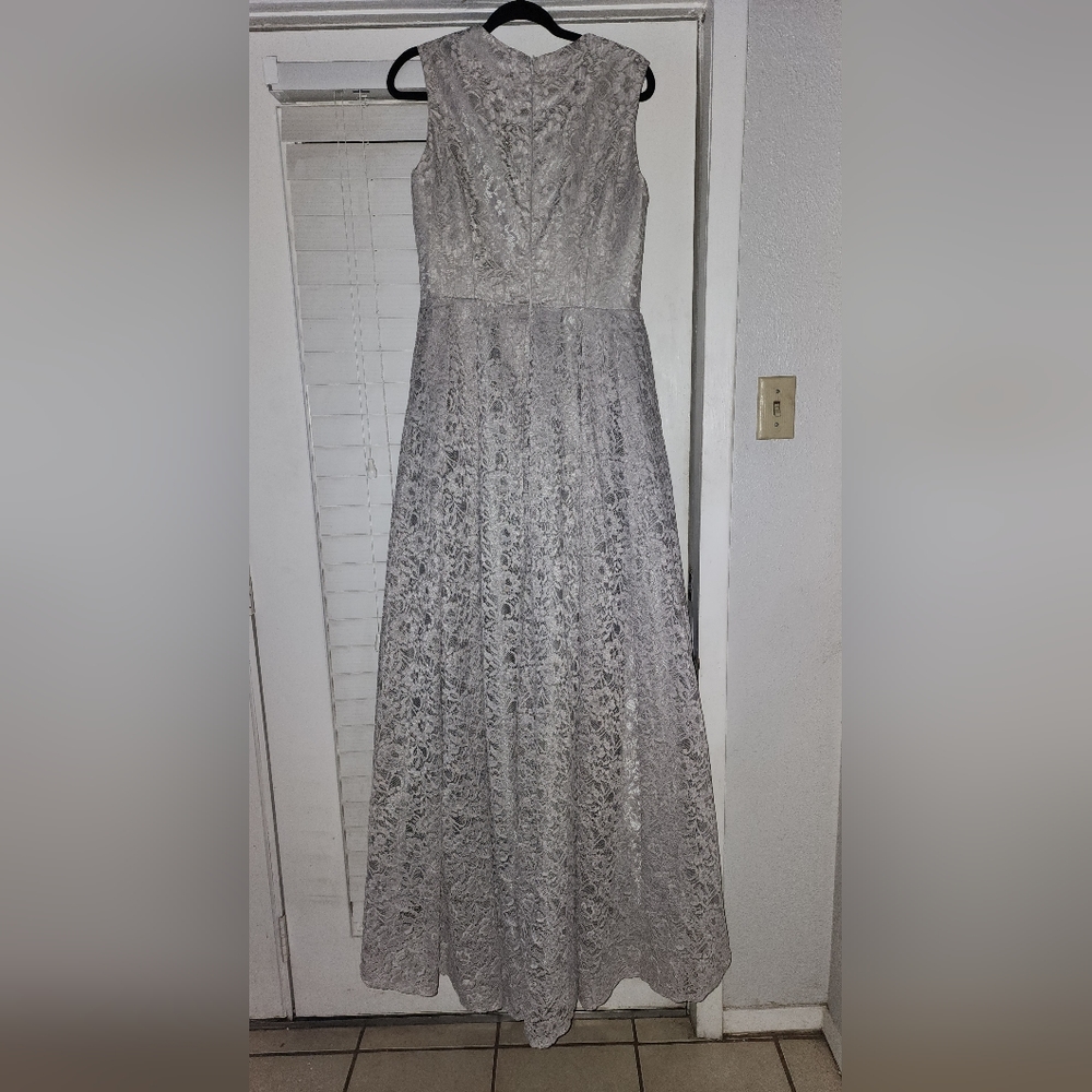 Heavy Hebeo's Lace Evening Dress